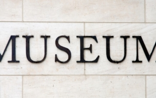 Museum sign. Text: Museum.