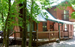 Lukfata Creek Cabin exterior.