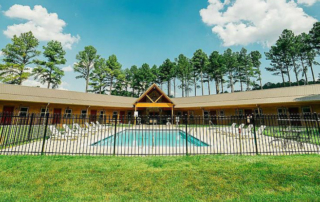 Big Timber Lodge - pool and exterior.
