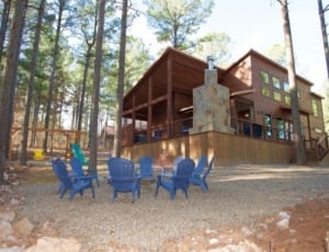 Photo of one of the luxury cabins in Oklahoma