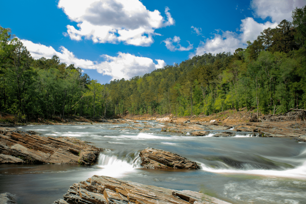 Picture of river near Broken Bow, Oklahoma, cabins.