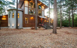 Picture of Broken Bow Luxury Cabin Rental.