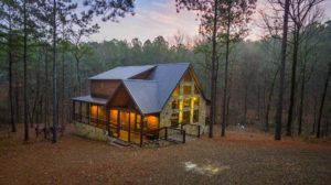 A cabin in McCurtain County, Oklahoma near fun fitness activities. 