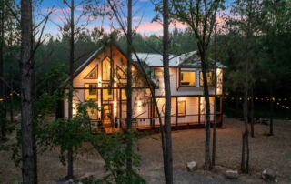 The exterior of one of the top luxury cabin rentals in Broken Bow.