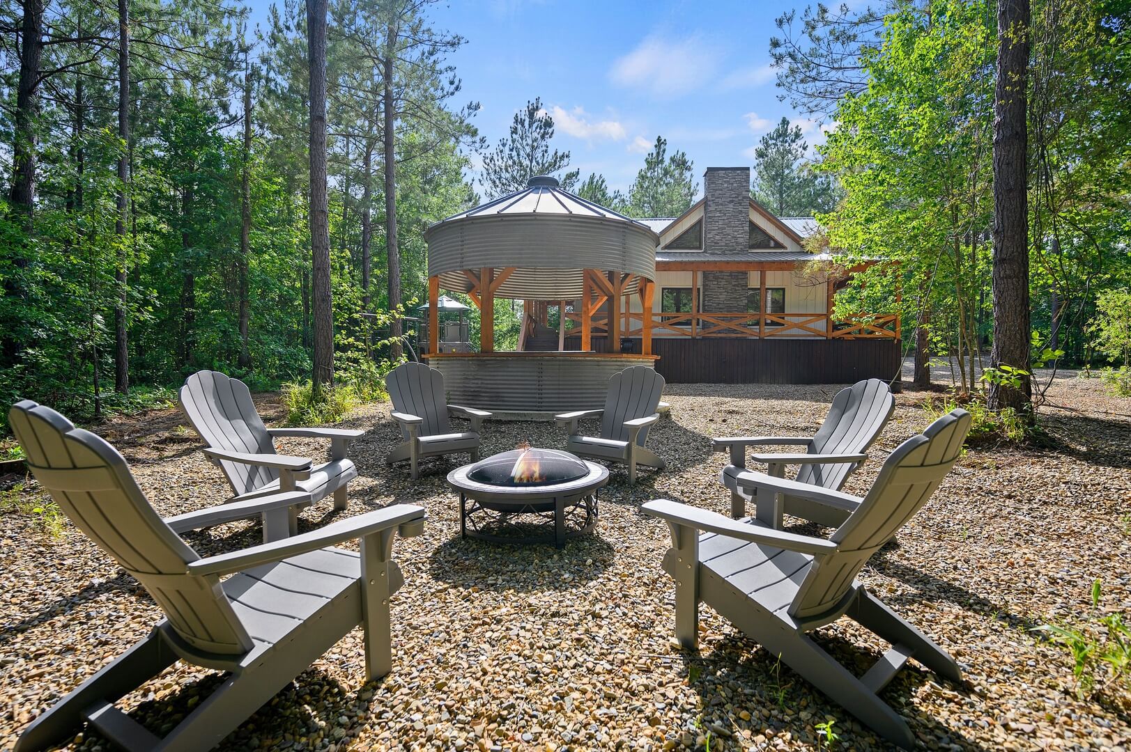 The outdoor firepit area at one of the cabins in Hochatown.