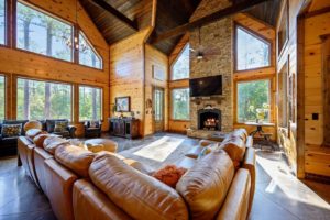 The living area of one of the pet-friendly cabins in Broken Bow.