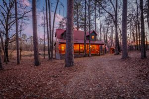 A Hocahtown cabin rental to relax in while researching Oklahoma history.